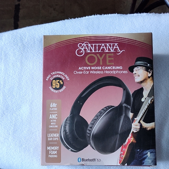 Headphones - Picture 1 of 6